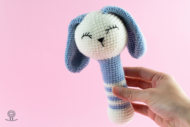 Ravelry: Sleepy bunny rattle pattern by Ana Carolina Figueiredo