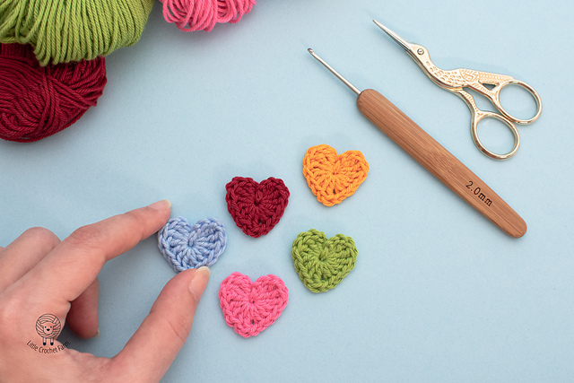 Mini crochet Heart applique