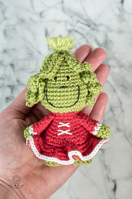 Mrs. Grinch amigurumi