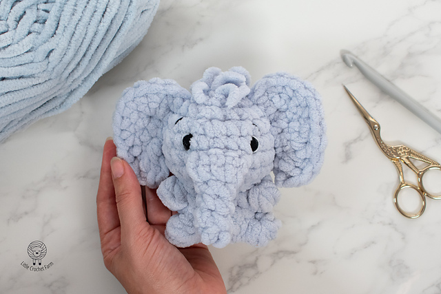 Baby Elephant amigurumi