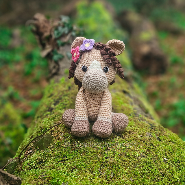 Crumble the Horse