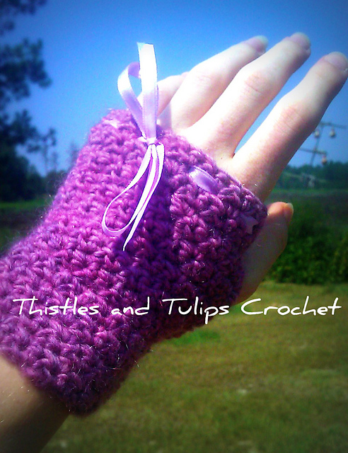 Pretty Petite Fingerless Mittens