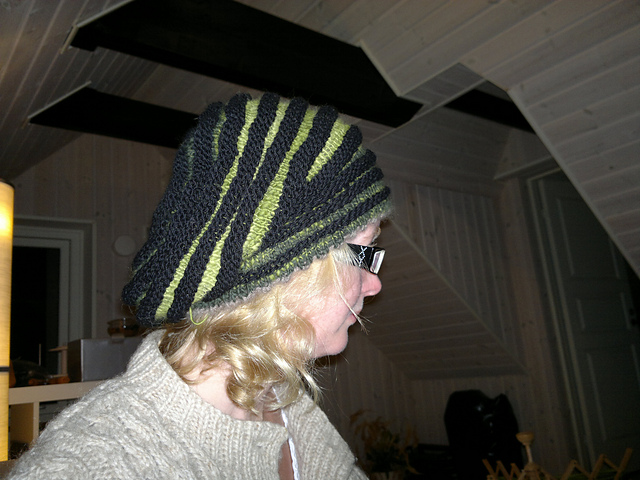 Hat: What to do with Your Fab Homespun