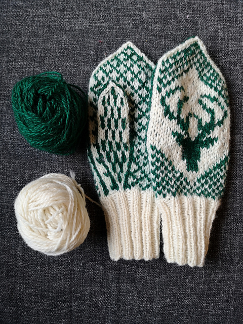 Reindeer Mittens