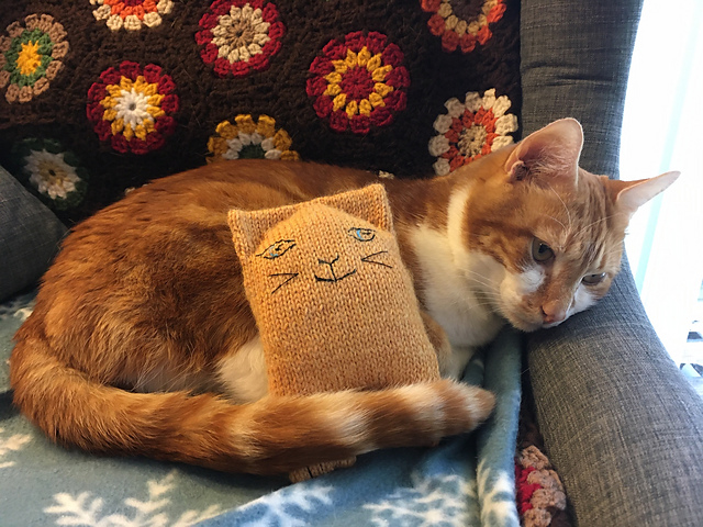 A Knitted Pussy-cat