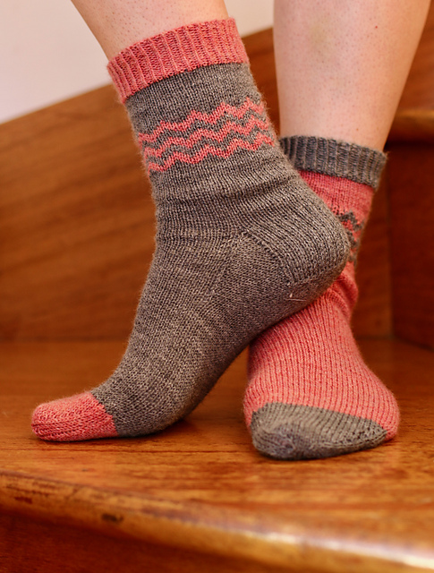 Yule Wave Socks