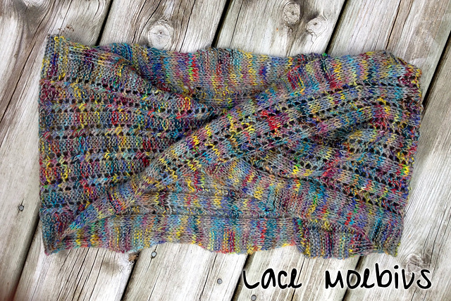 je t’aime Moebius Scarf
