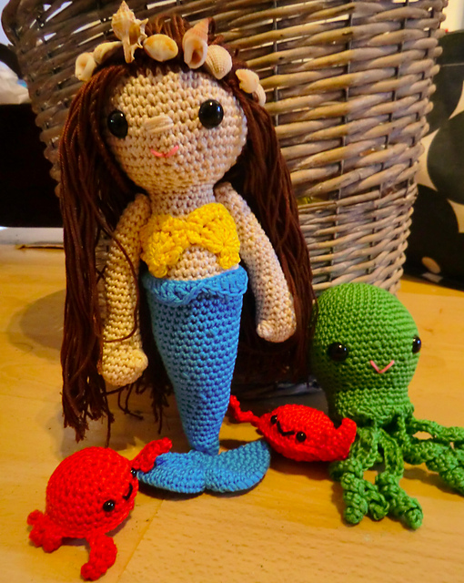 Mermaid, octopus and crabs