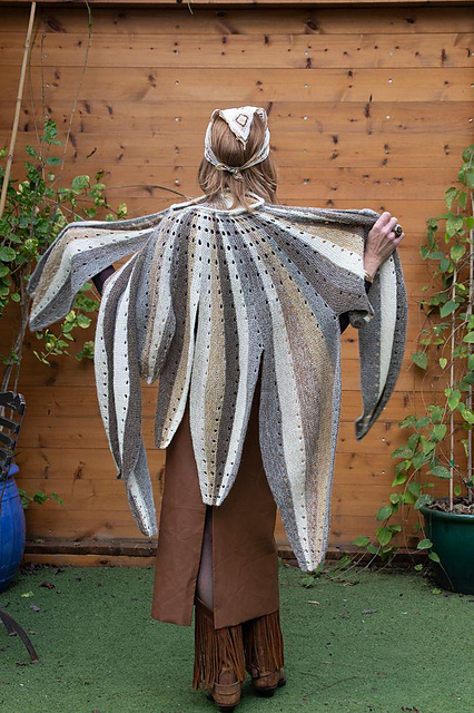 Ravelry: Alexander leaves shawl pattern by Liza Rodrig