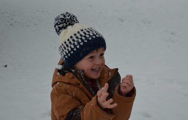 Flurries knit hat