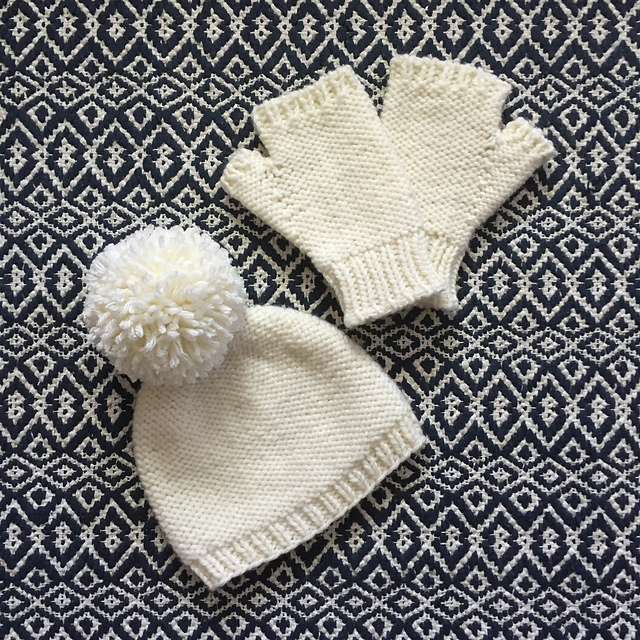 On The Flip Side Hat and Fingerless Gloves Set