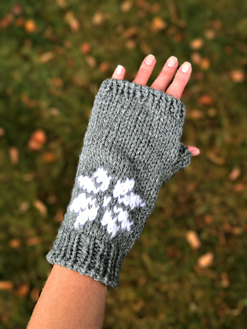 Simply Snowflakes Fingerless Gloves