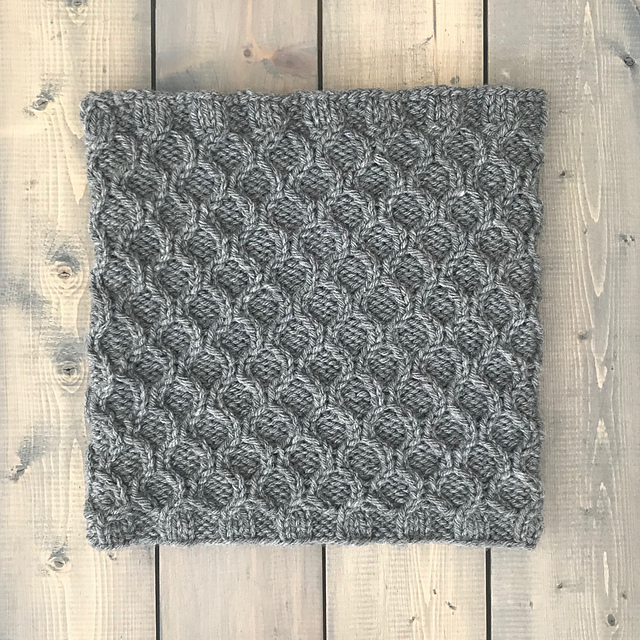 Busy Bee Cowl