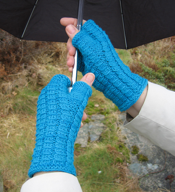 Bamboo Thicket Mitts