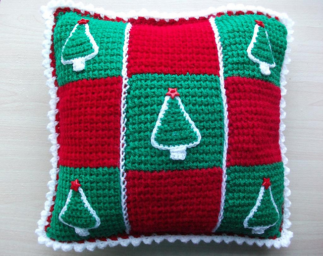 Christmas Tree Cushion