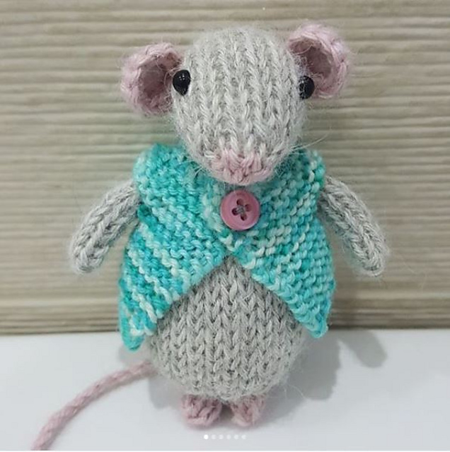 Ravelry: Jacket pattern for Wooliam Mice pattern by Robin Kirke