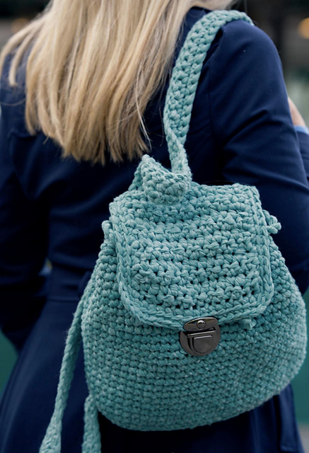 # 09 Rucksack The Paper