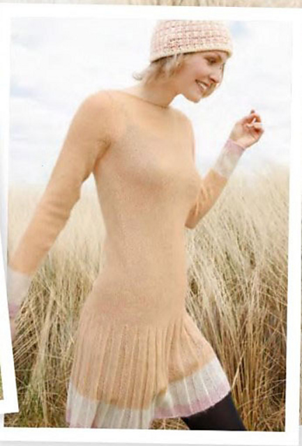 # 04 Kleid mit Faltenrock