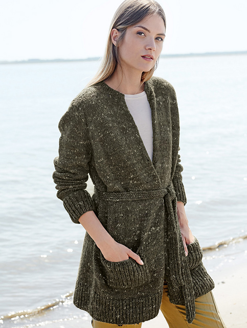 # 04 Jacke kraus rechts mit Taschen