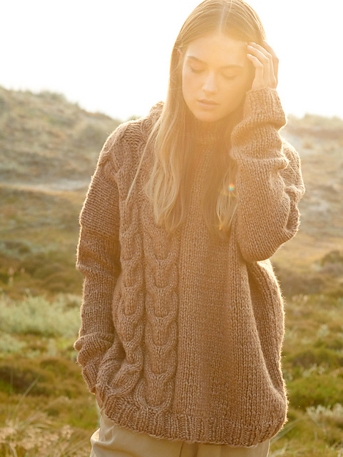 # 26 Pulli mit Zopfstreifen
