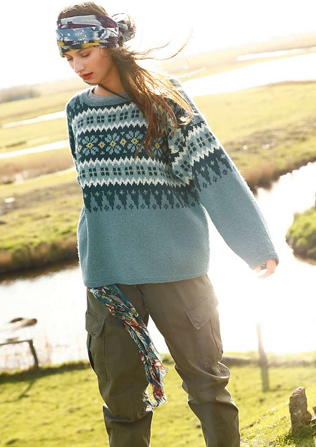 # 18 Pullover mit Musterpasse