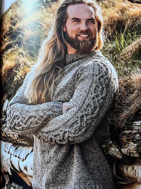 LIBERAL ARTS ×DISCOVERED REMAKE KNIT Ravelry: Viking pattern by Lasse L. Matberg