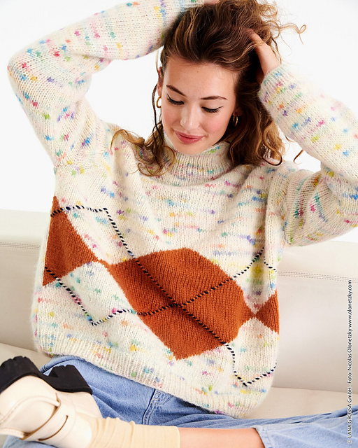 # 54 Pulli mit Rautenintarsie
