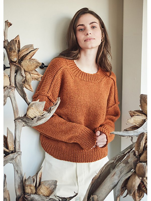# 11 Pullover mit vorgelegter Schulternaht
