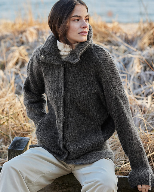 # 17 Jacke mit Stehkragen