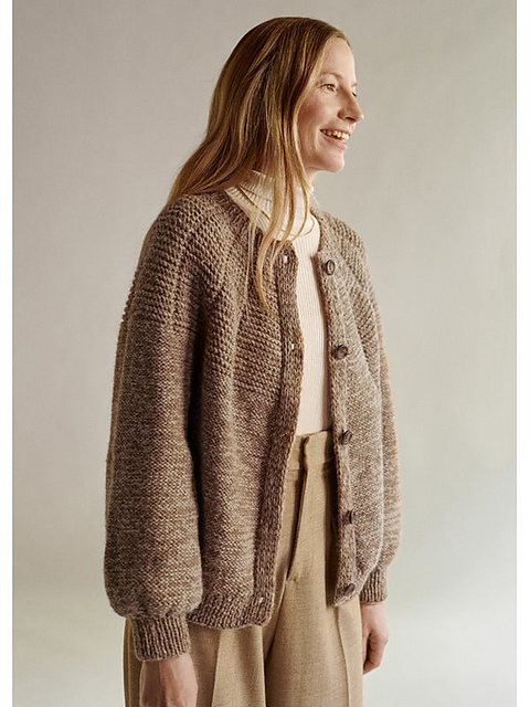 # 10 Jacke mit Rundpasse