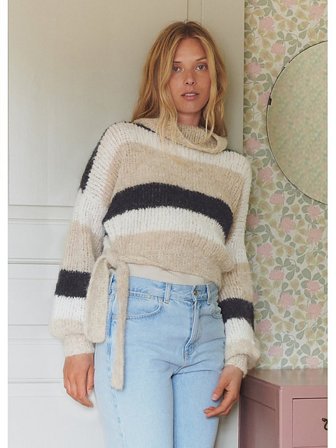 # 02 Pullover mit Bindebändern