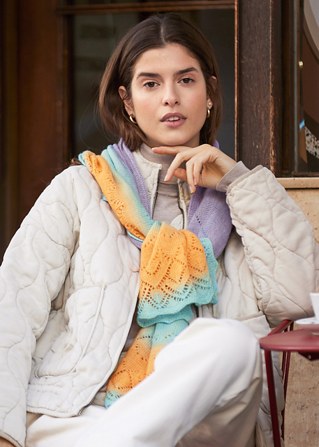 # 13 Stola Cool Wool Lace hand-dyed