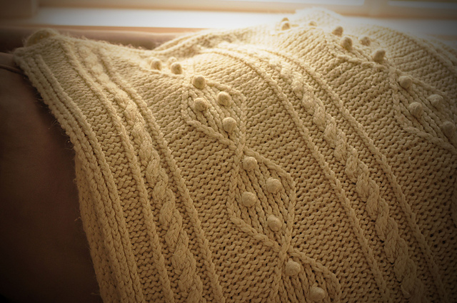 Diamonds & Pearls Afghan