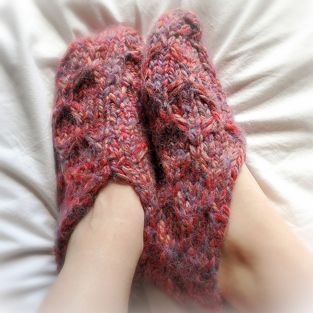 Criss Cross Honey Slippers