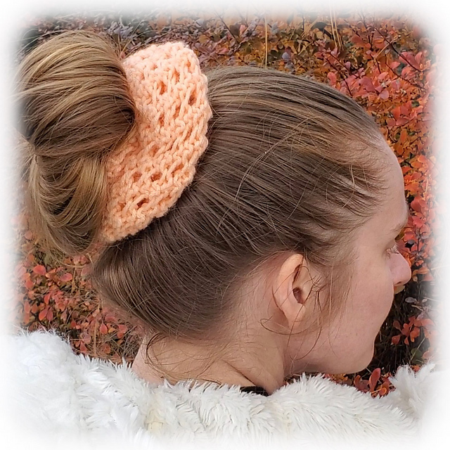 Eyelet Stitch Scrunchie Hair Tie