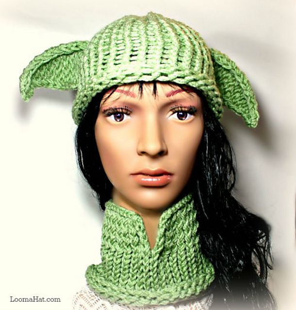 Ravelry: Yoda Hat and Cowl pattern by Denise Canela