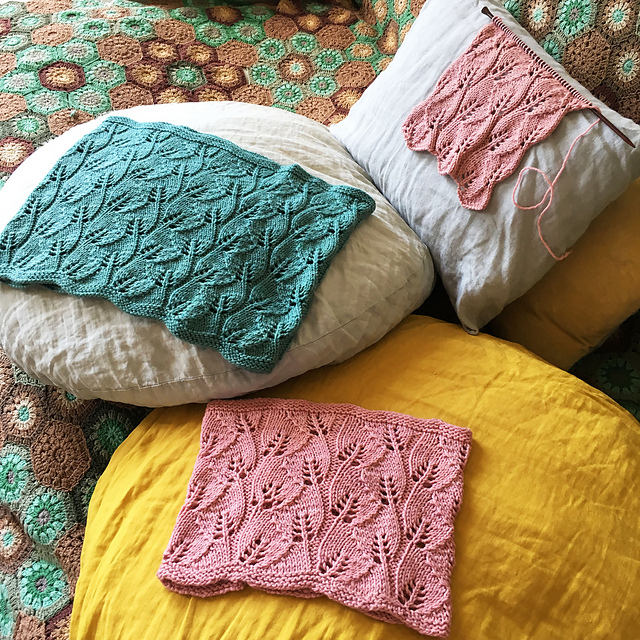 Dandelion Cowl