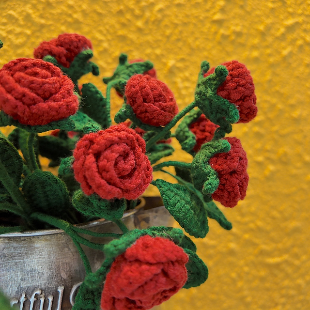 Ravelry: Crochet Small Rose (Classic) pattern by Loopara Crochet