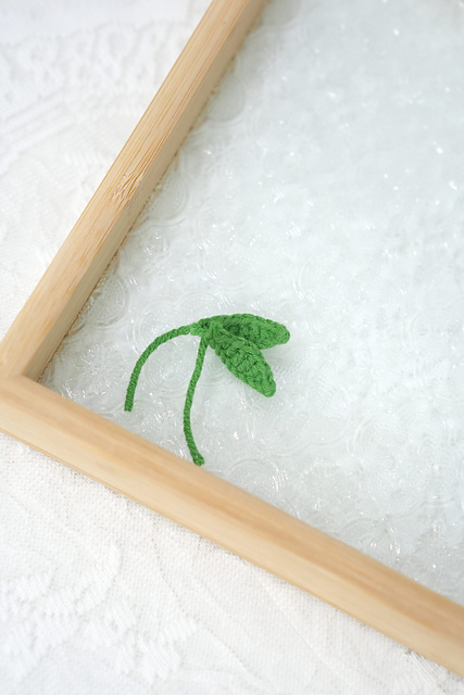 Crochet Regular Hairpin Leaf Style 2