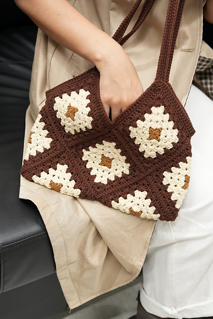 Crochet Granny Square Shoulder Bag