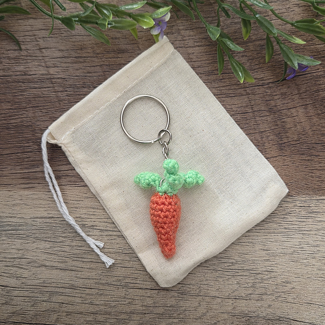 Mini Carrot Keychain