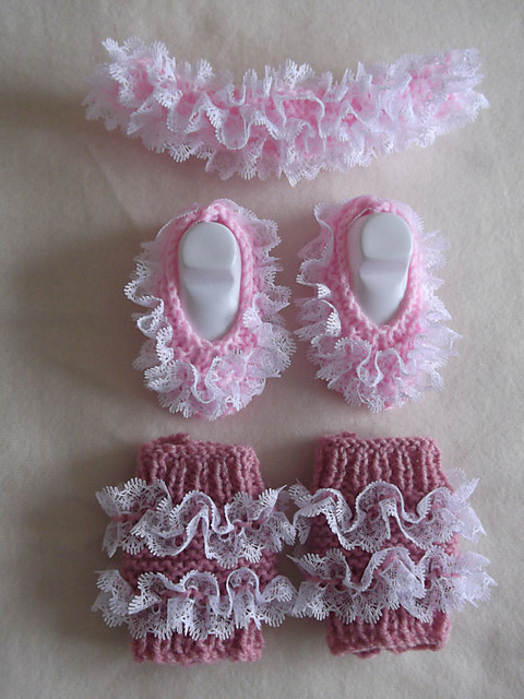 Lacy Headband, legwarmers and shoes