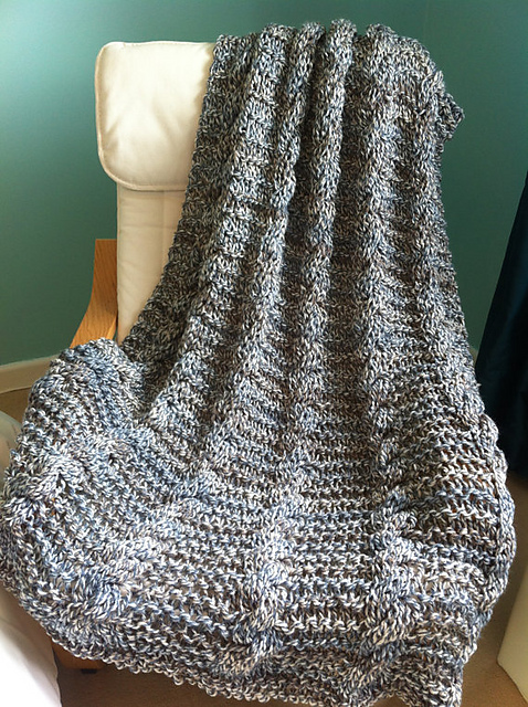 Simple Chunky Cable Blanket / Throw.