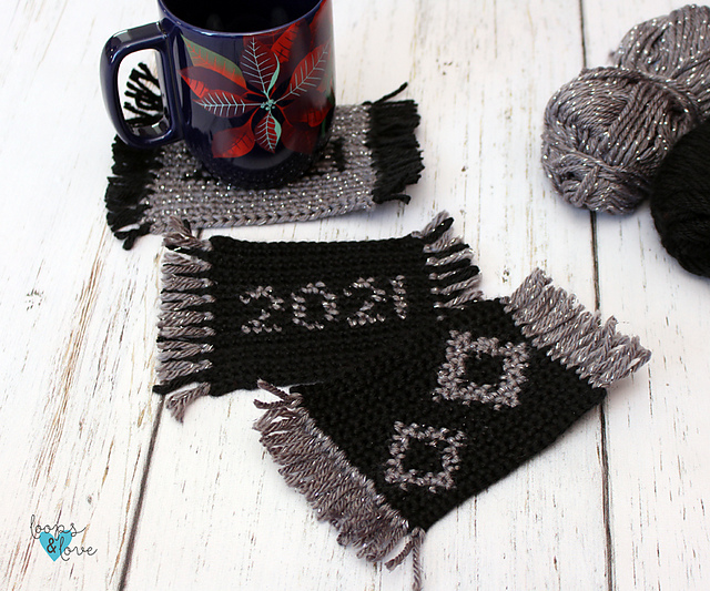 New Year's Mug Rugs