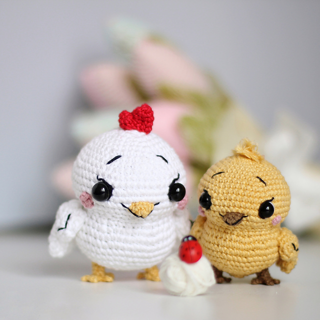 Chicken Shelly & Chick Yoko