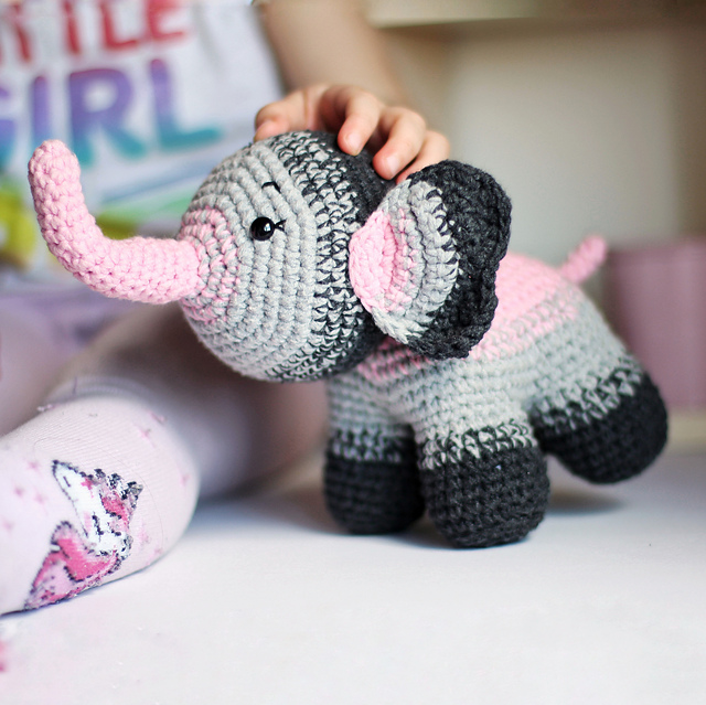 Ravelry Elephant Dudu pattern by Angelina Taranina
