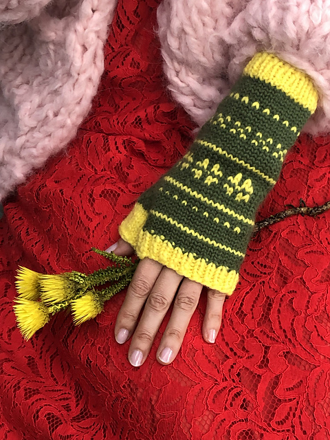Nordic Night Fingerless Gloves