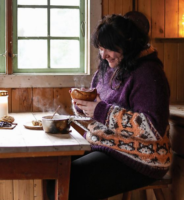Waheca Sweater