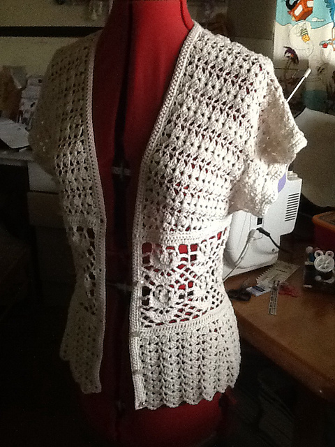 Design E - Lacy Top