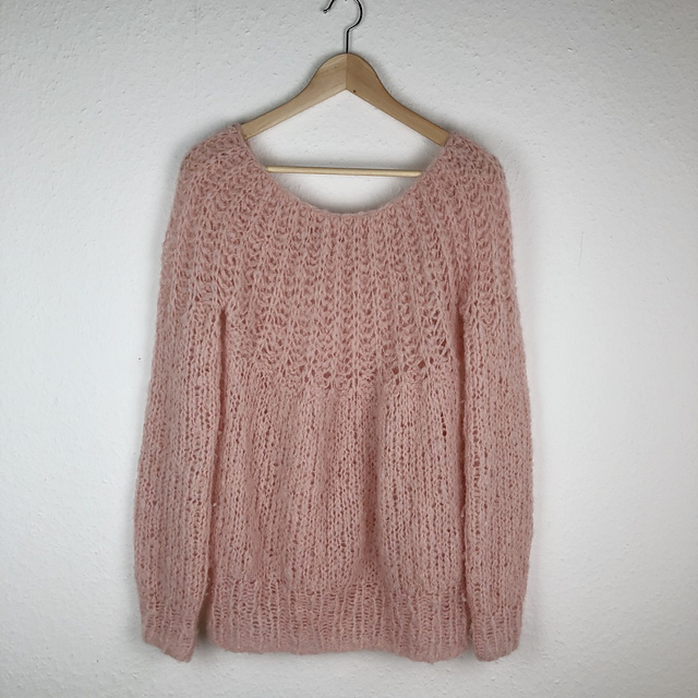 Sweater mit Passe im Patentmuster